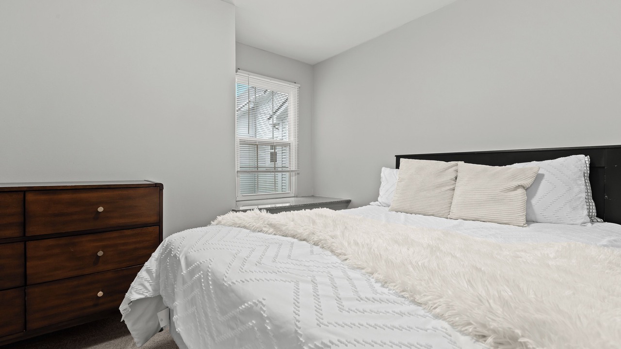Photo of Bedroom in Auburn Hills