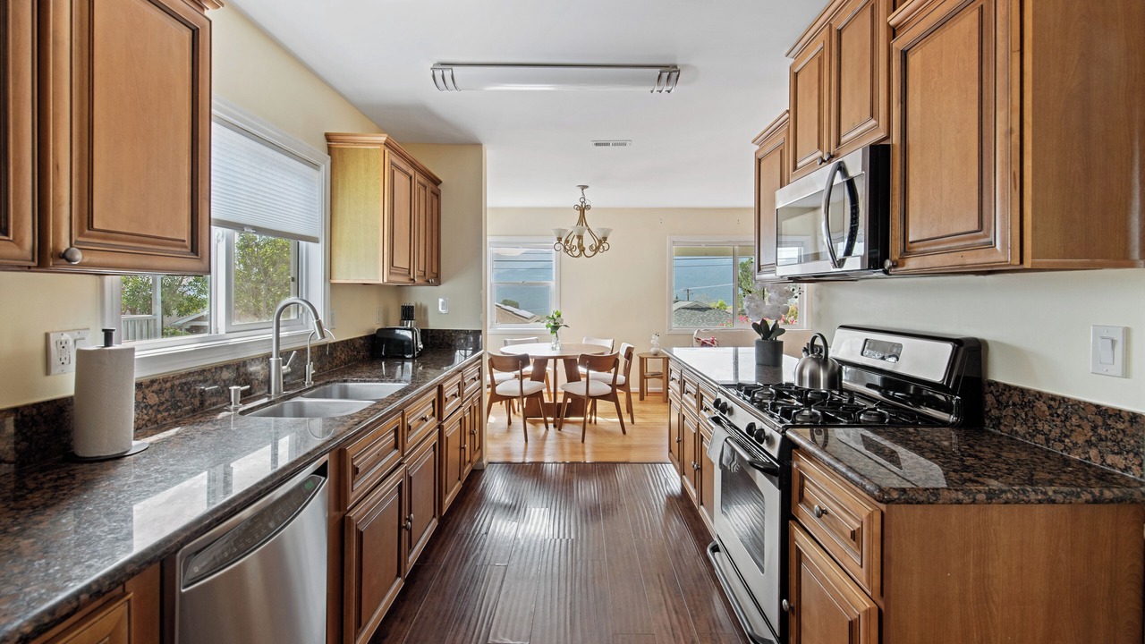 Photo of Kitchen in La Crescenta