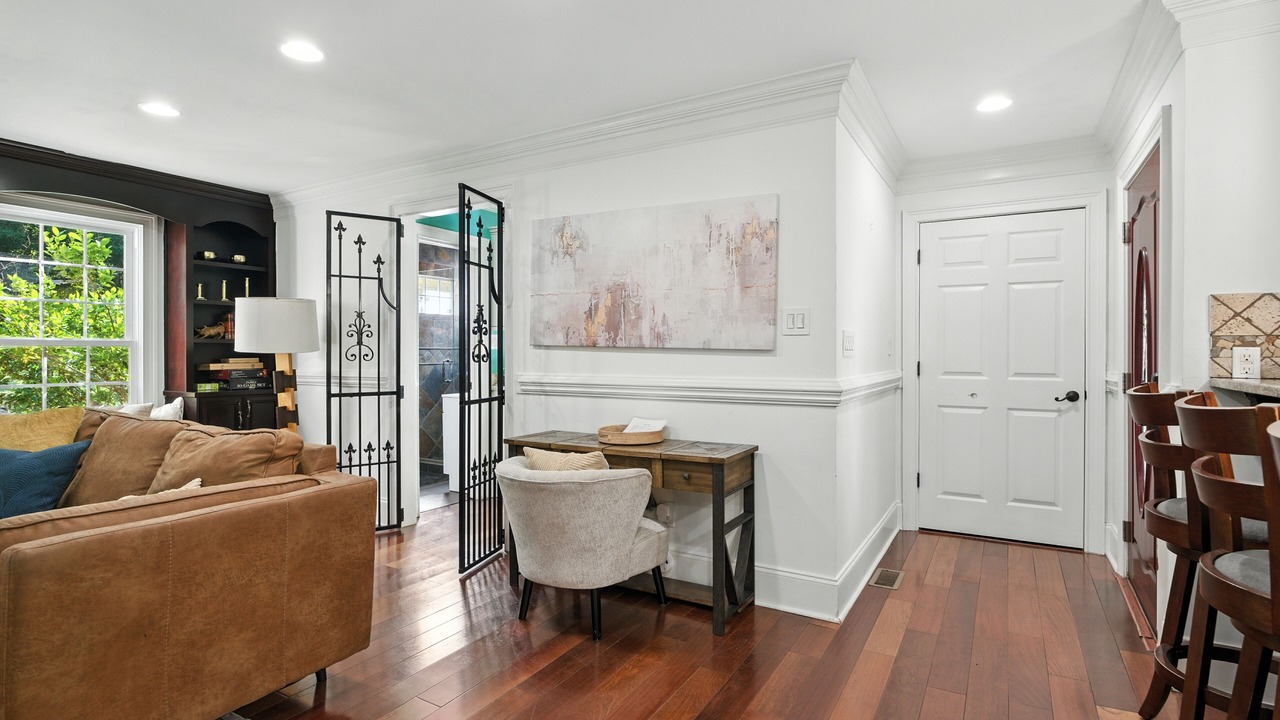 Photo of Livingroom in Chester