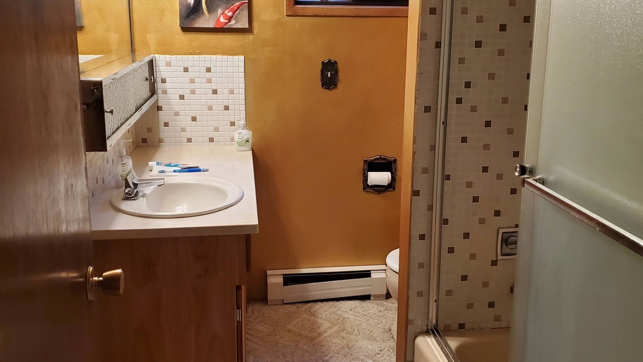 Photo of Bathroom in Mead