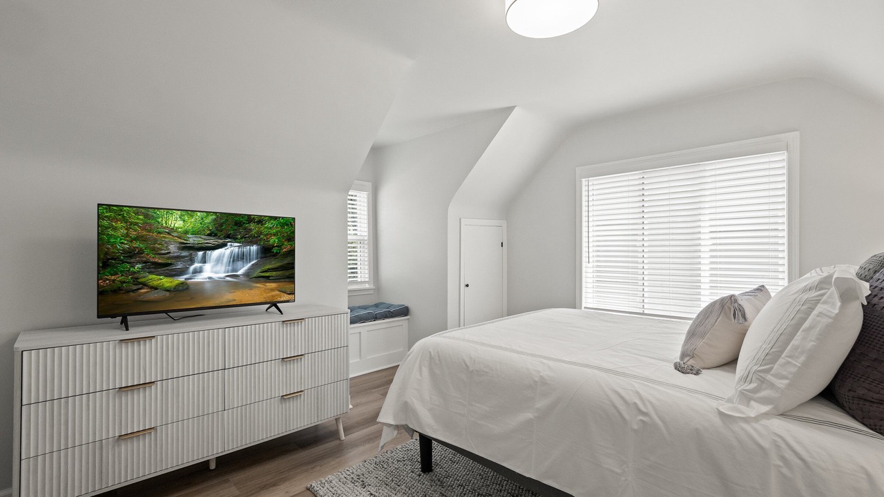 Photo of Bedroom in Royal Oak