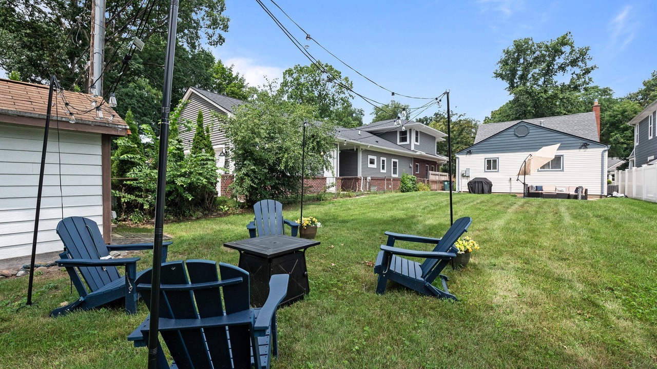 Photo of Outdoor in Royal Oak