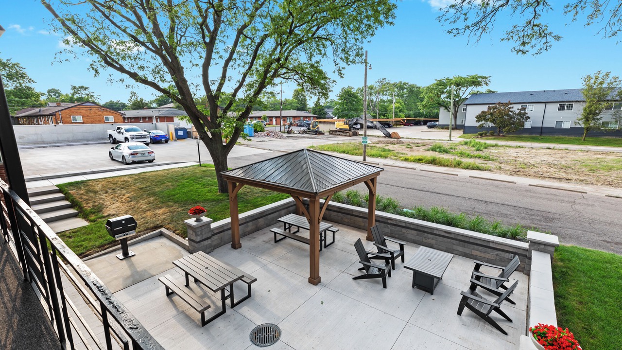 Photo of Outdoor in Royal Oak