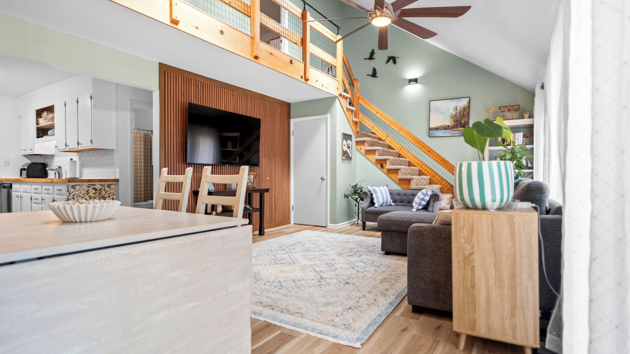 Photo of Livingroom in Southmont