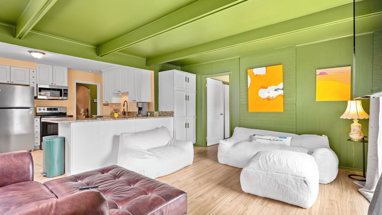 Photo of Livingroom in Royal Oak