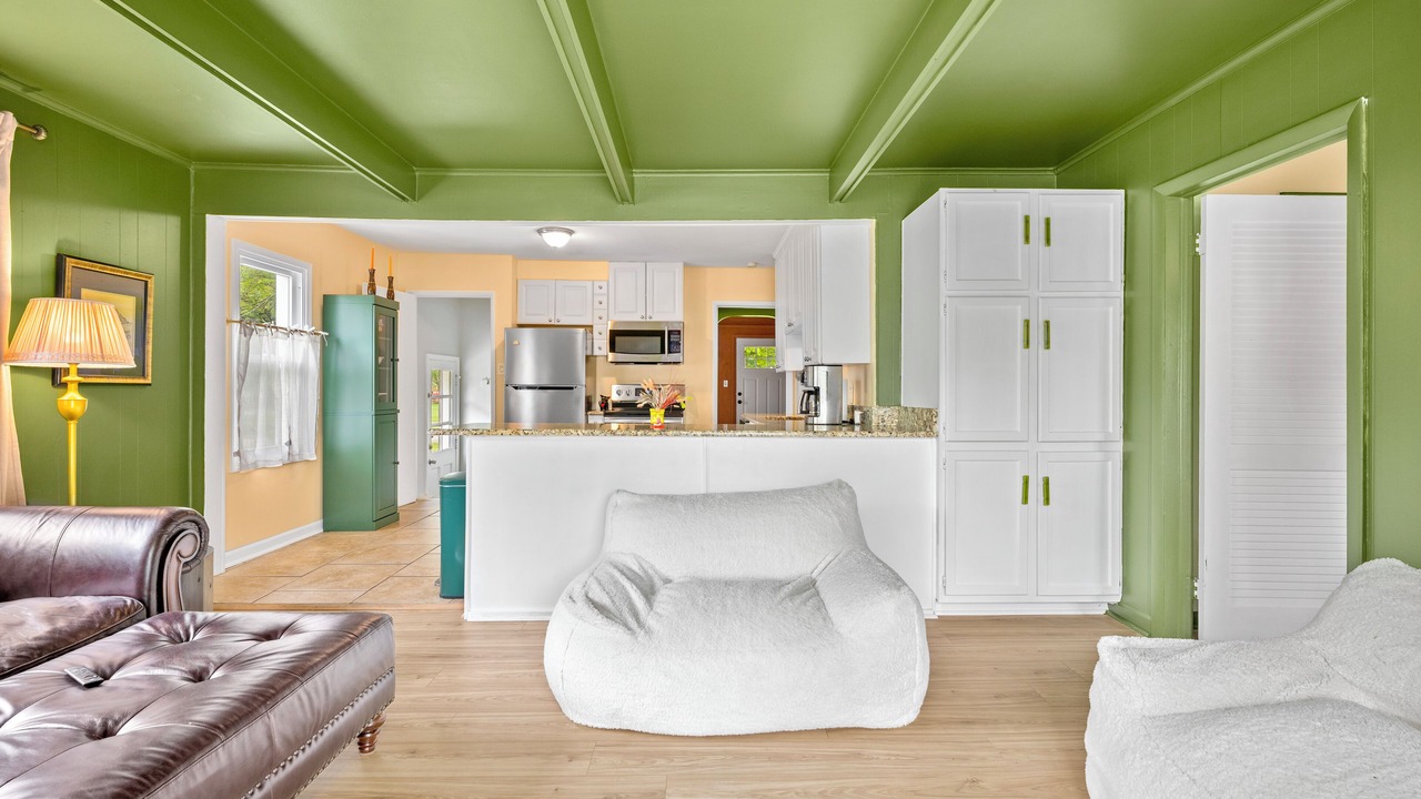 Photo of Livingroom in Royal Oak