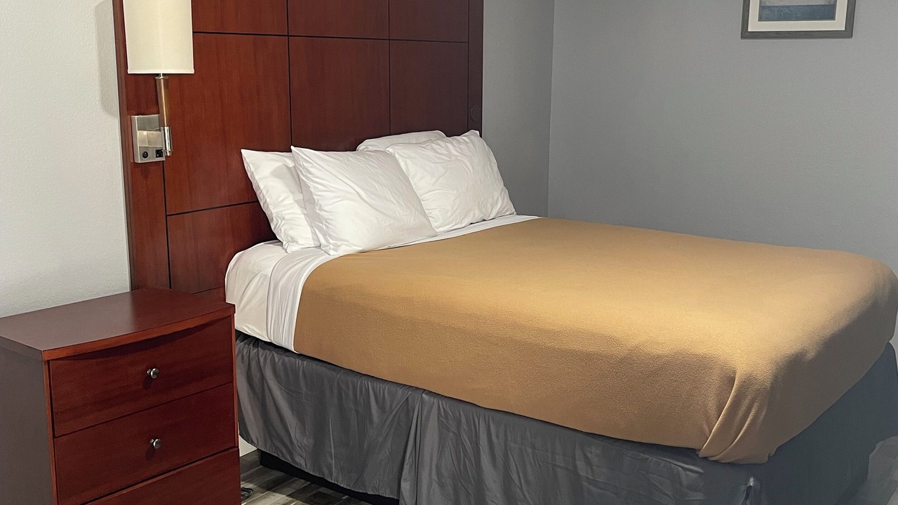 Photo of Bedroom in St. Marys