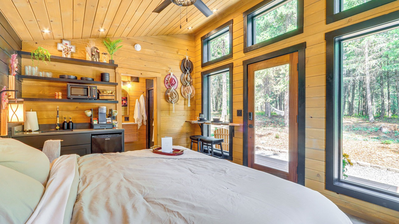 Photo of Bedroom in Athol