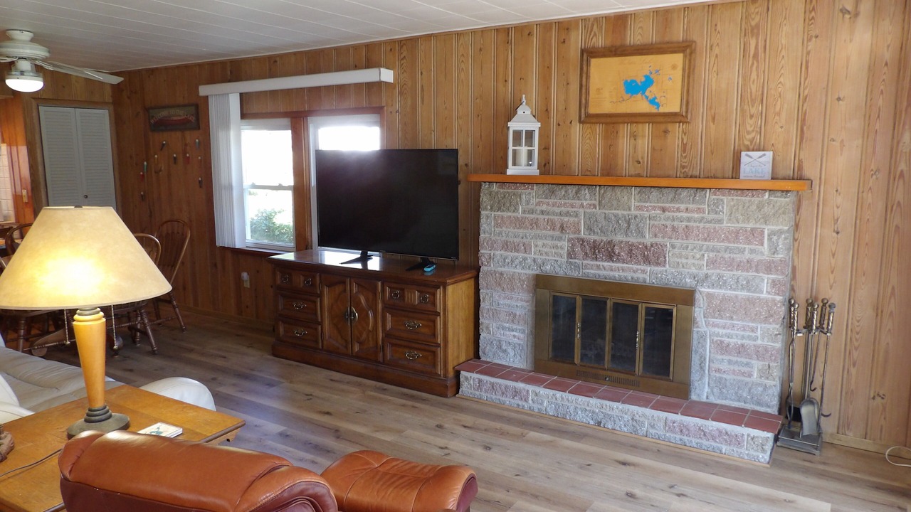 Photo of Livingroom in North Webster