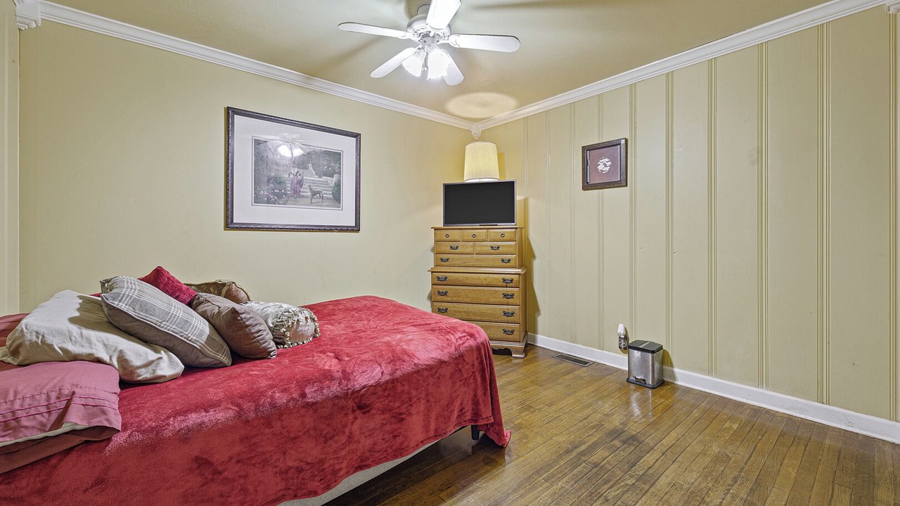 Photo of Bedroom in Blytheville