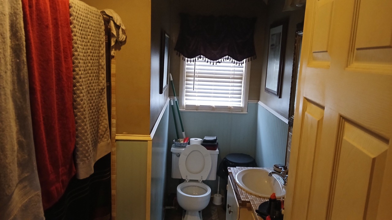 Photo of Bathroom in Blytheville