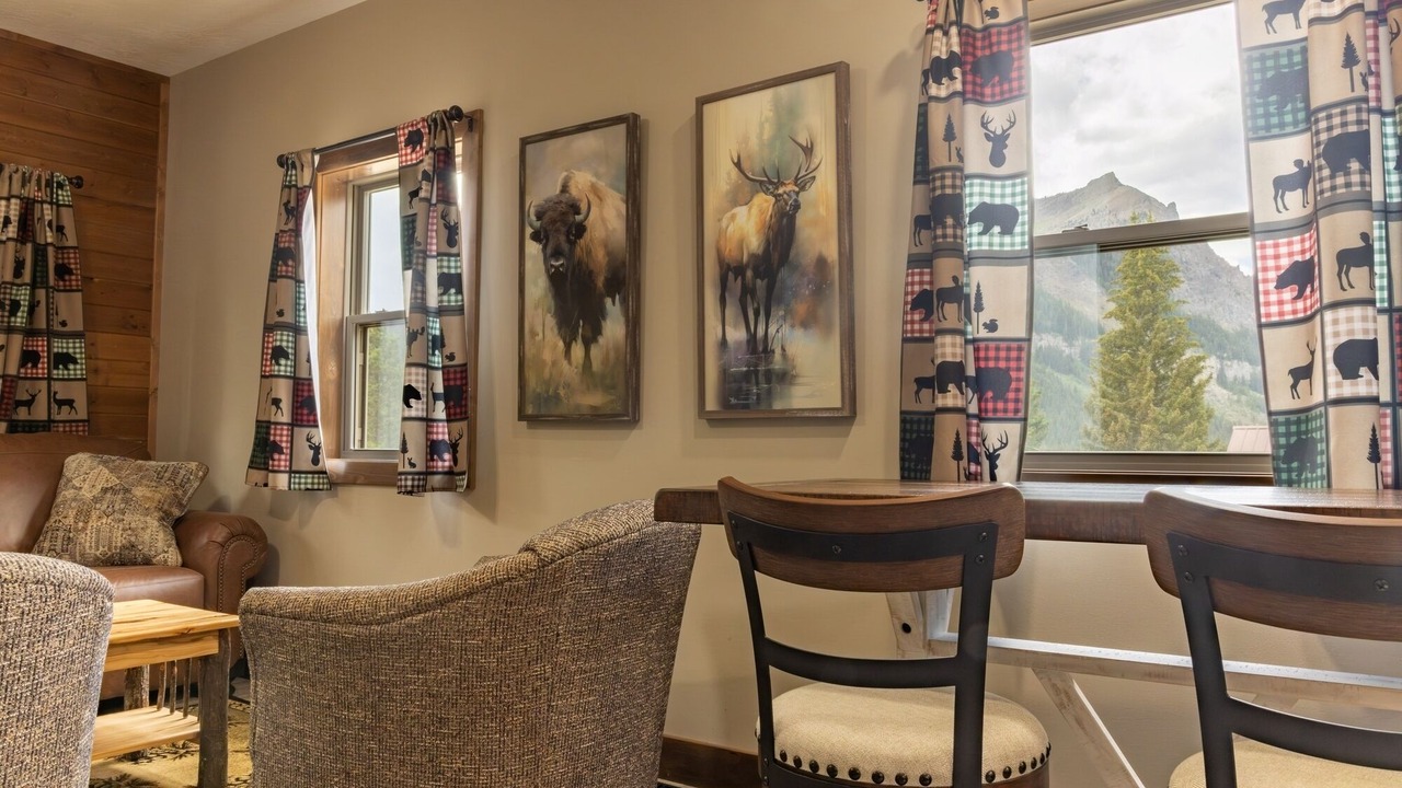 Photo of Bedroom in Cooke City-Silver Gate