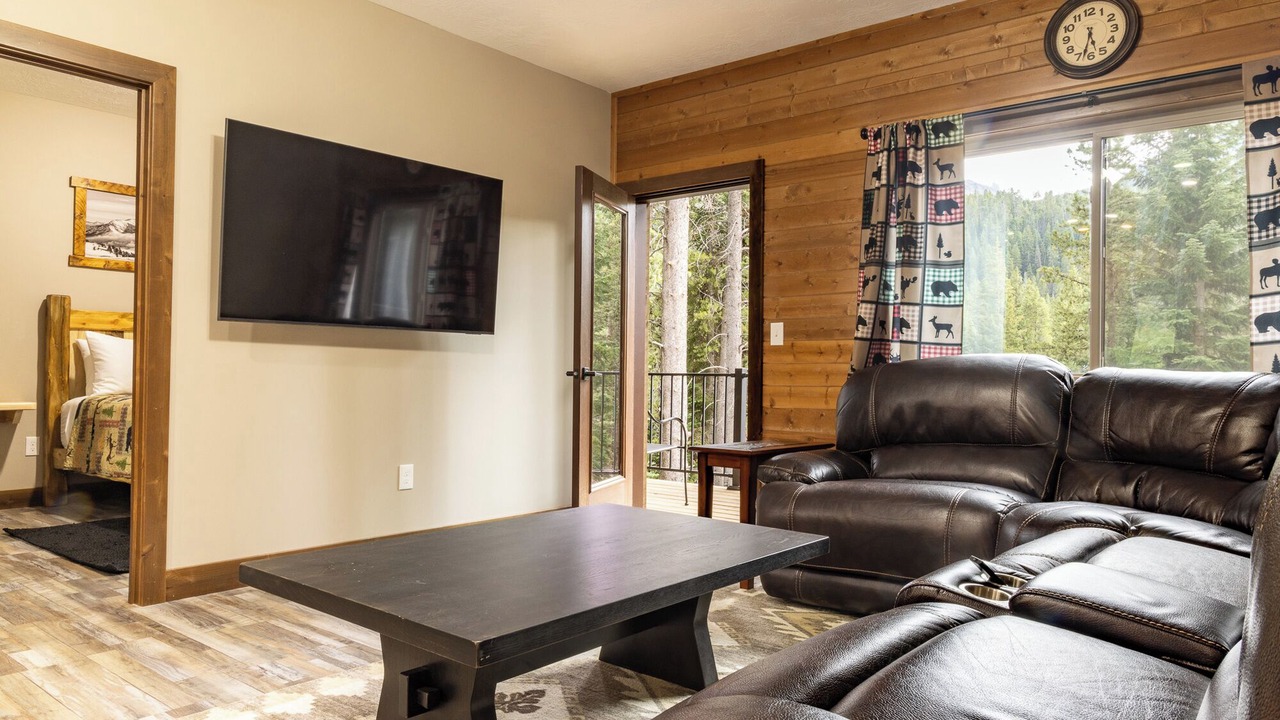 Photo of Bedroom in Cooke City-Silver Gate