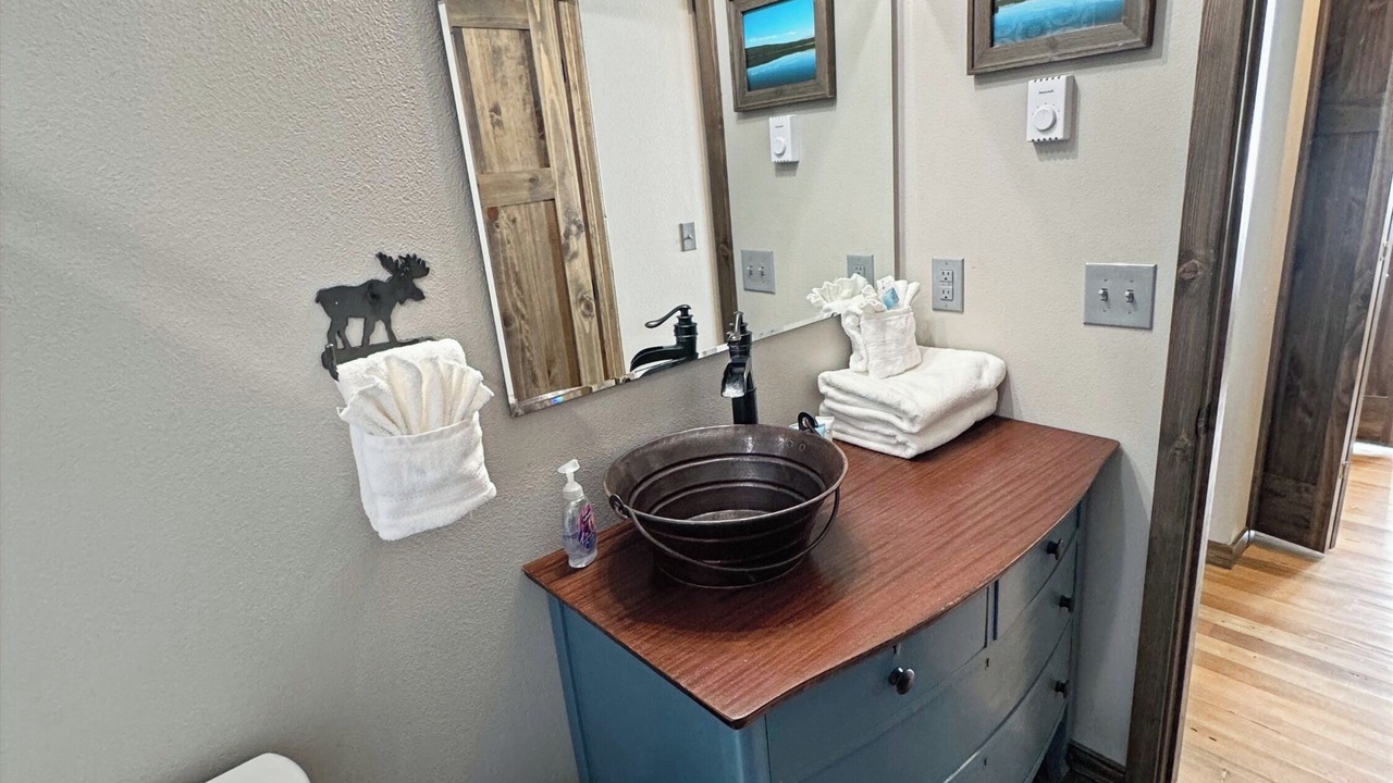 Photo of Bathroom in Roscoe