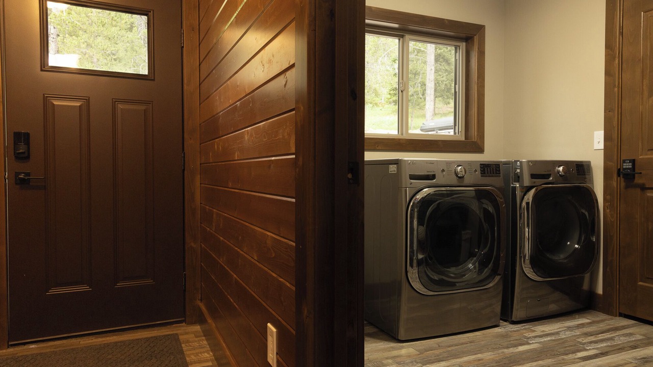 Photo of Bedroom in Cooke City-Silver Gate