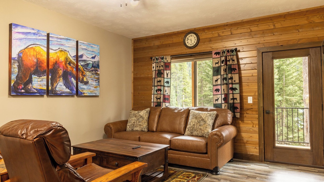 Photo of Bedroom in Cooke City-Silver Gate