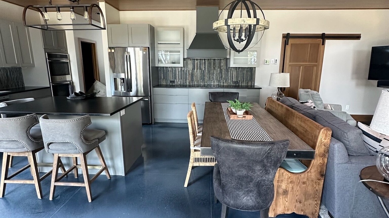 Photo of Bedroom in Lake City