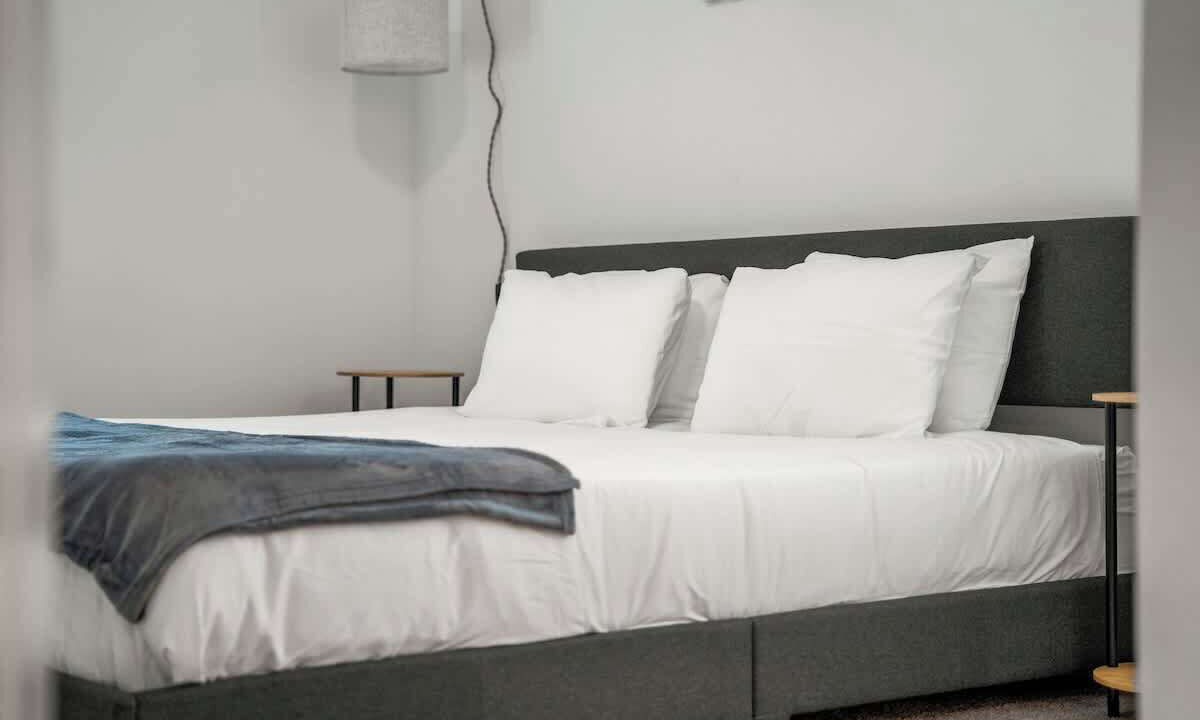 Photo of Bedroom in Bay Lake