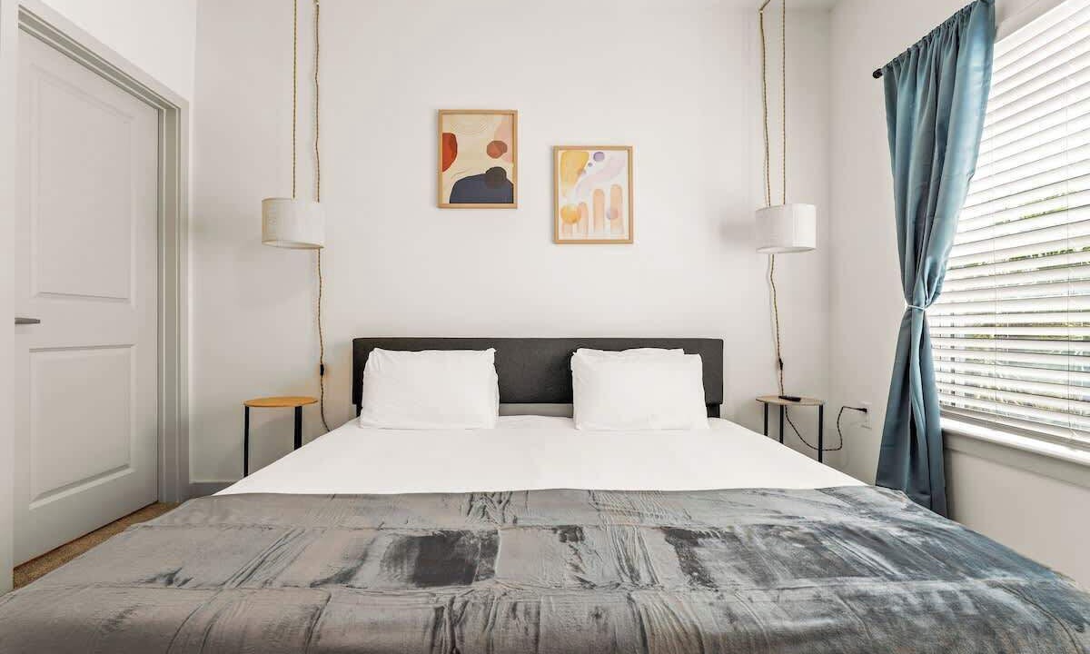 Photo of Bedroom in Bay Lake