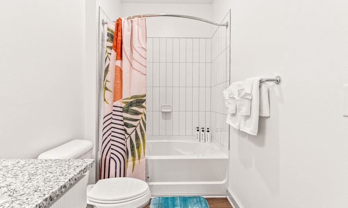Photo of Bathroom in Bay Lake
