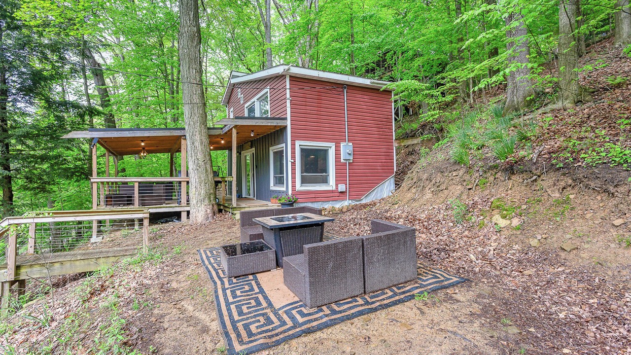 Photo of Patio Balcony in Perrysville