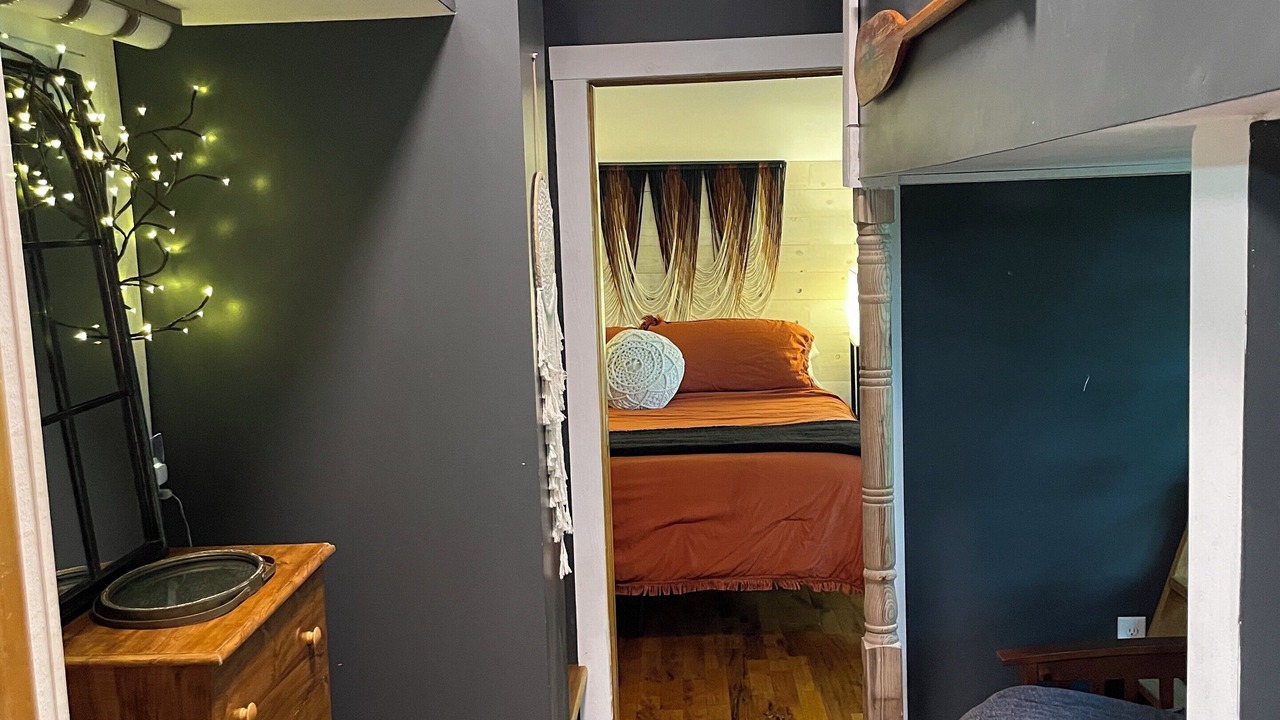 Photo of Bedroom in Perrysville