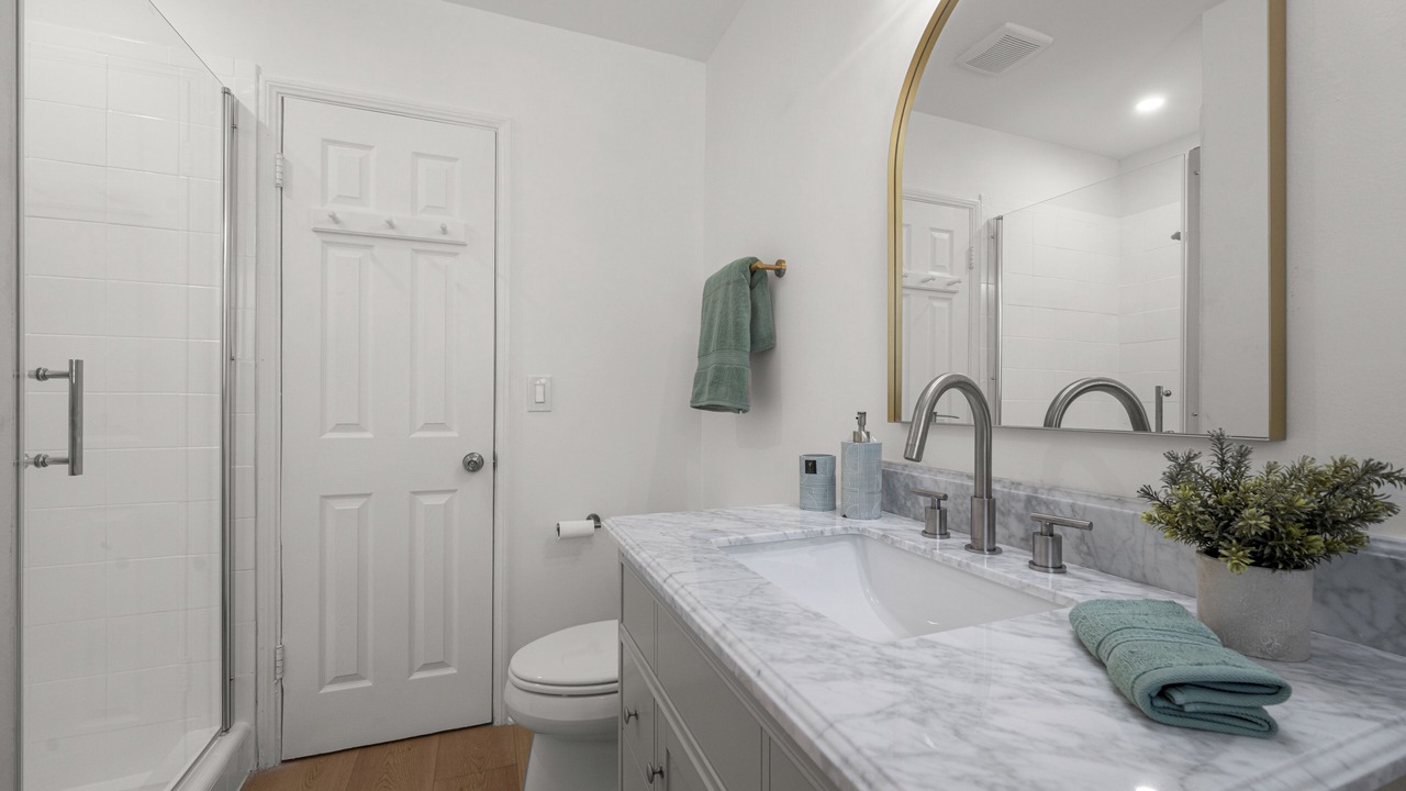 Photo of Bathroom in West Hills