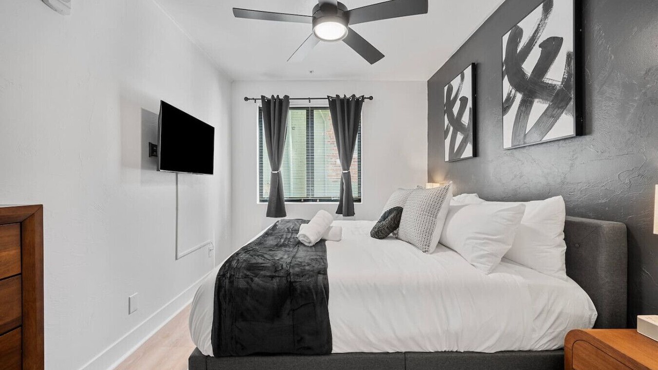 Photo of Bedroom in Shadyside