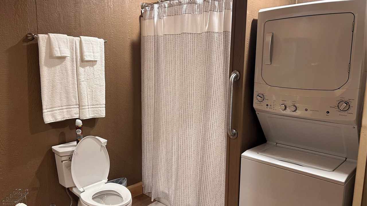 Photo of Bathroom in Vian