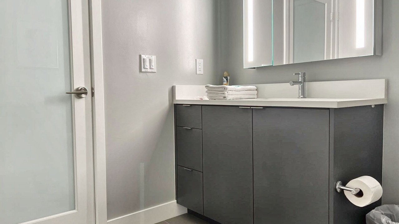 Photo of Bathroom in Fairfax District