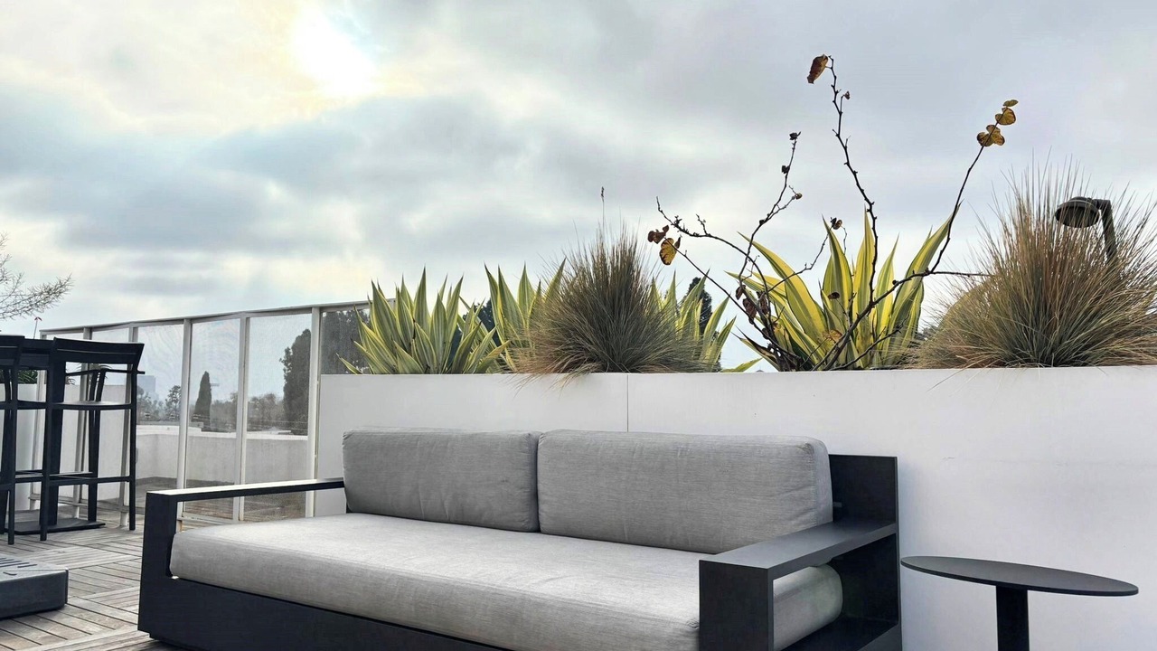 Photo of Patio Balcony in Fairfax District
