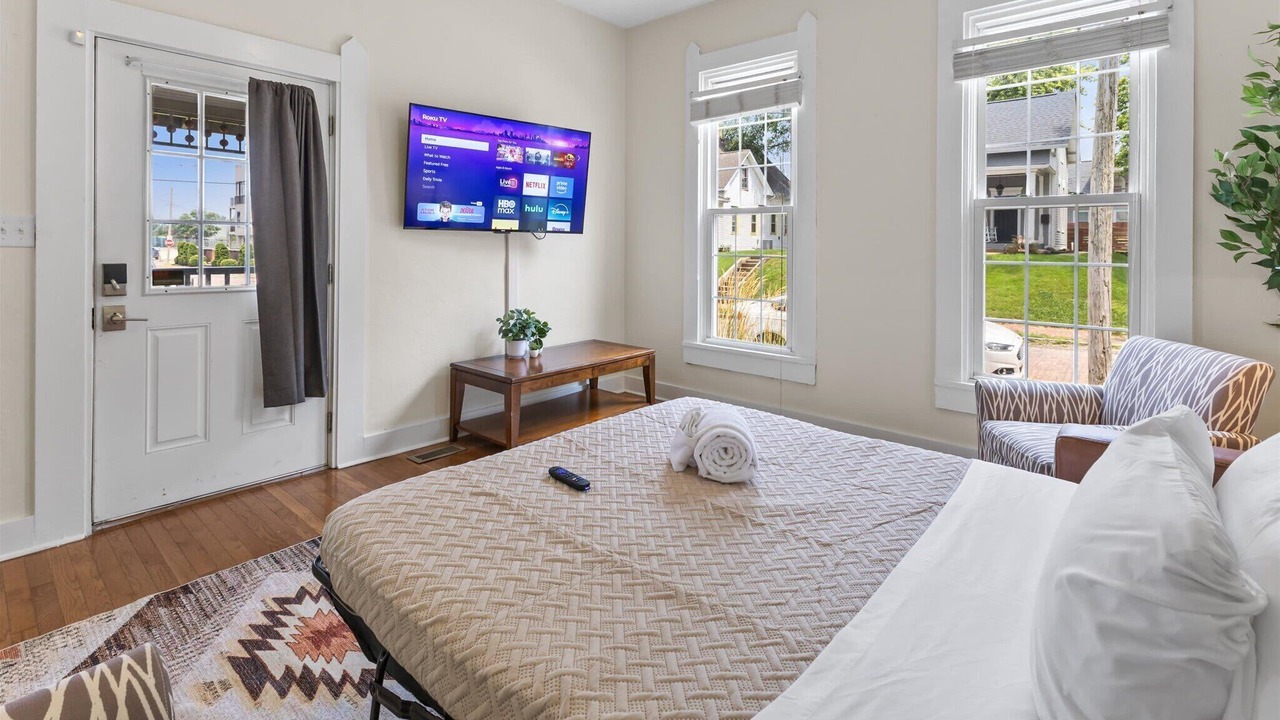 Photo of Bedroom in Holy Cross