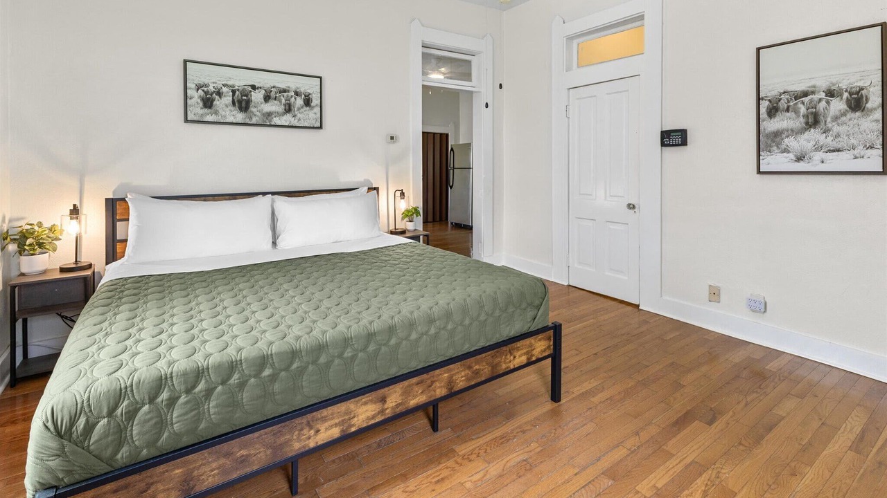 Photo of Bedroom in Holy Cross