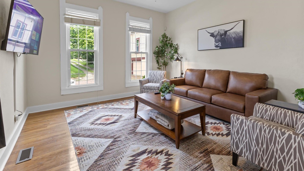 Photo of Livingroom in Holy Cross