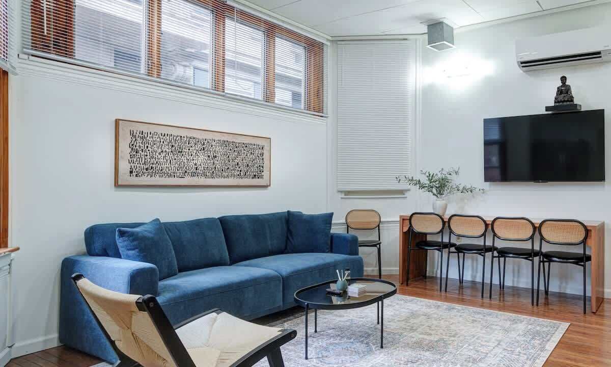 Photo of Livingroom in Midtown Village