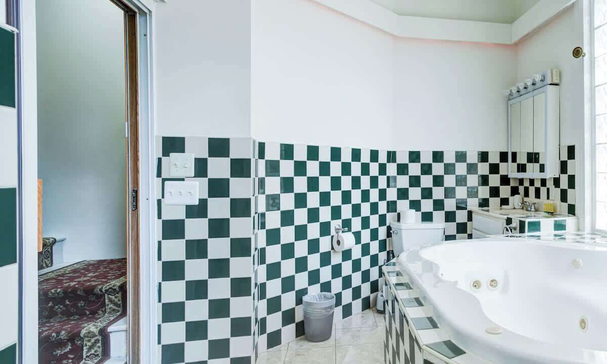 Photo of Bathroom in Midtown Village