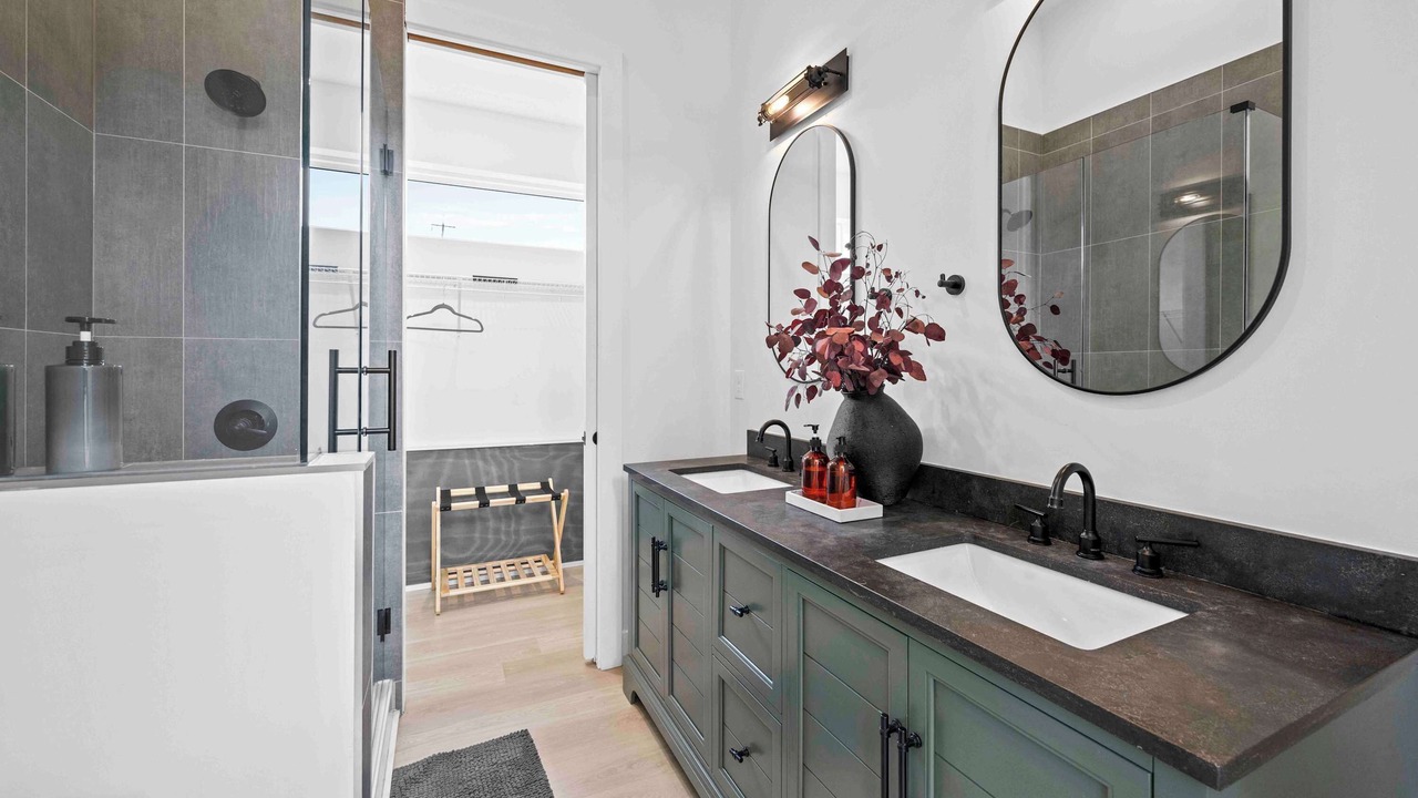 Photo of Bathroom in Dry Ridge