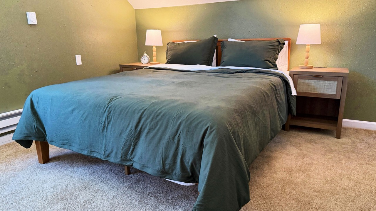 Photo of Bedroom in Garden Valley