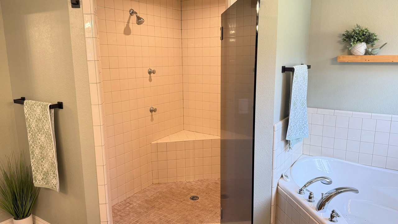 Photo of Bathroom in Garden Valley