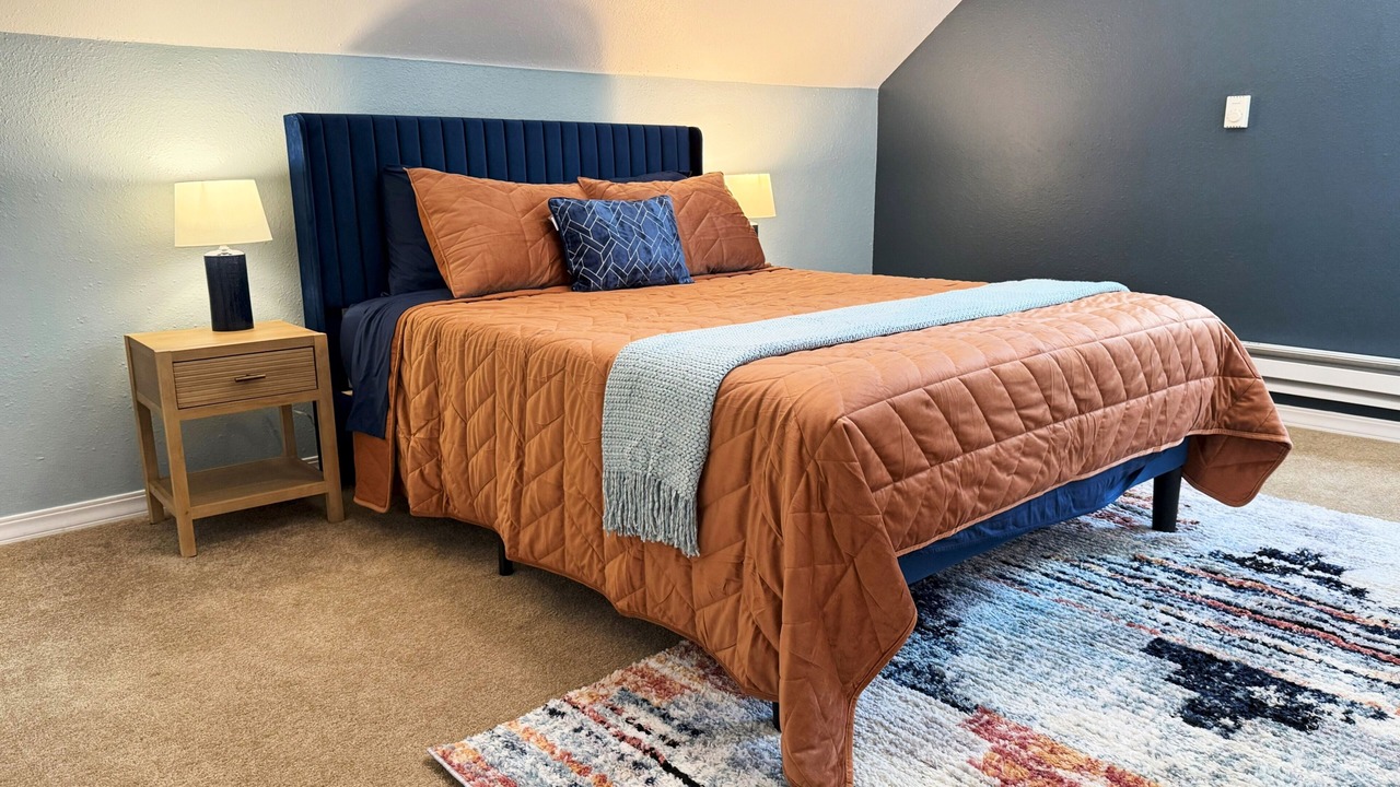 Photo of Bedroom in Garden Valley