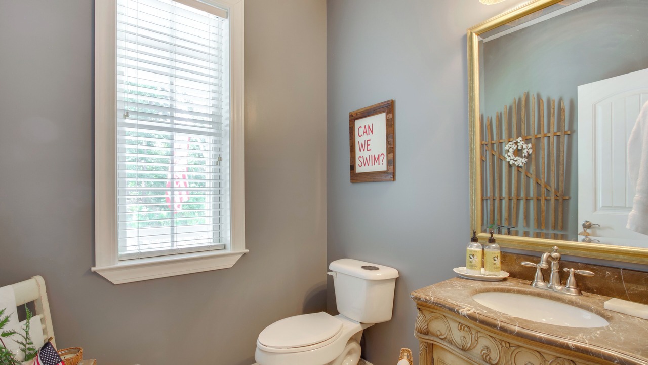 Photo of Bathroom in Counce