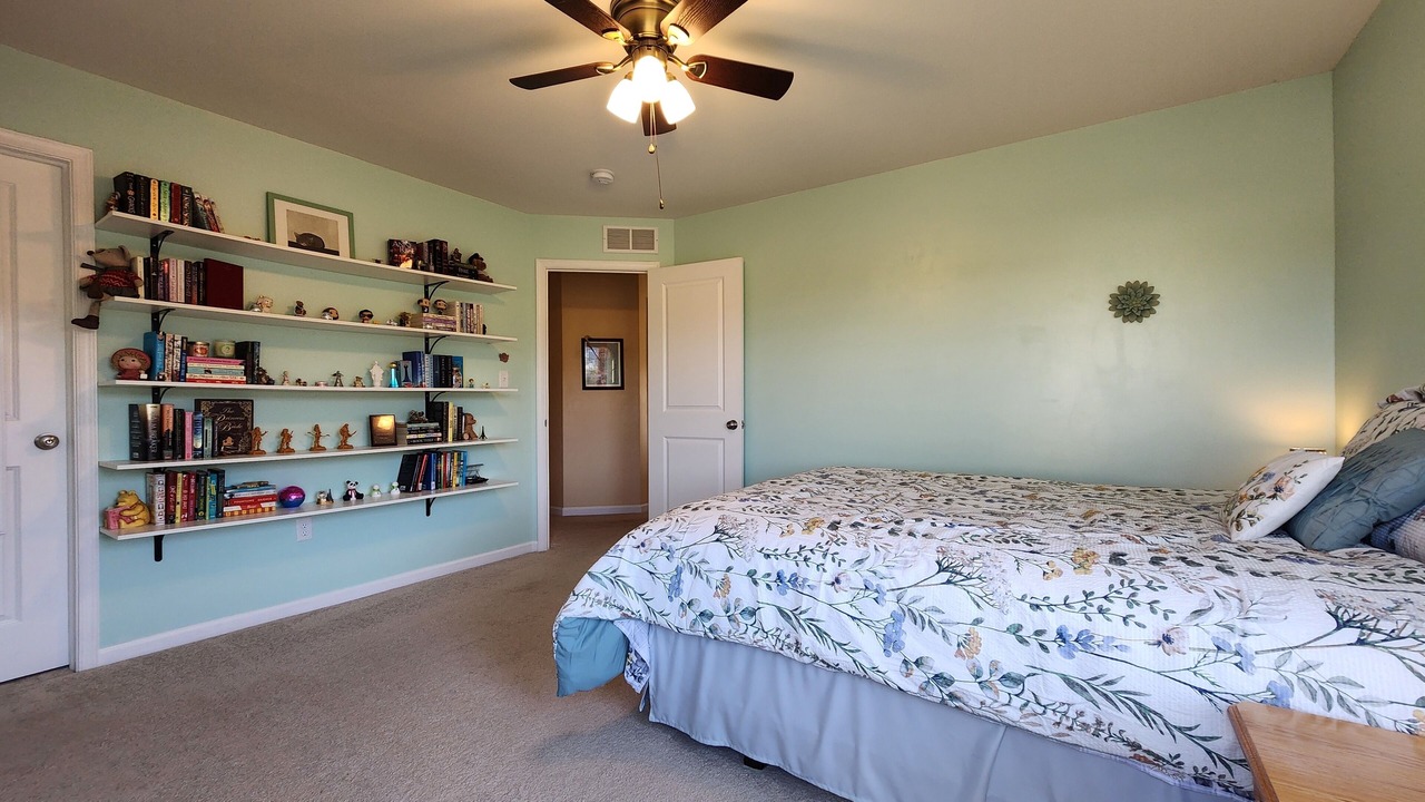 Photo of Bedroom in Boalsburg