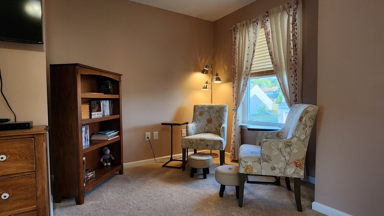 Photo of Livingroom in Boalsburg
