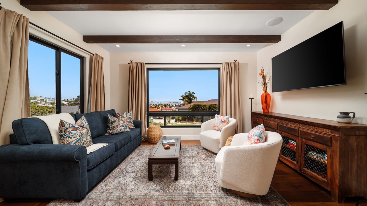 Photo of Livingroom in Roseville - Fleet Ridge