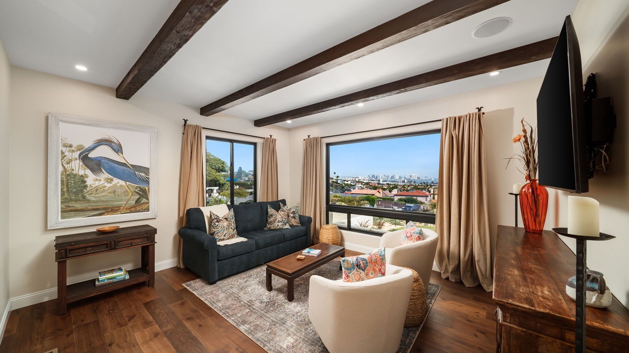 Photo of Livingroom in Roseville - Fleet Ridge