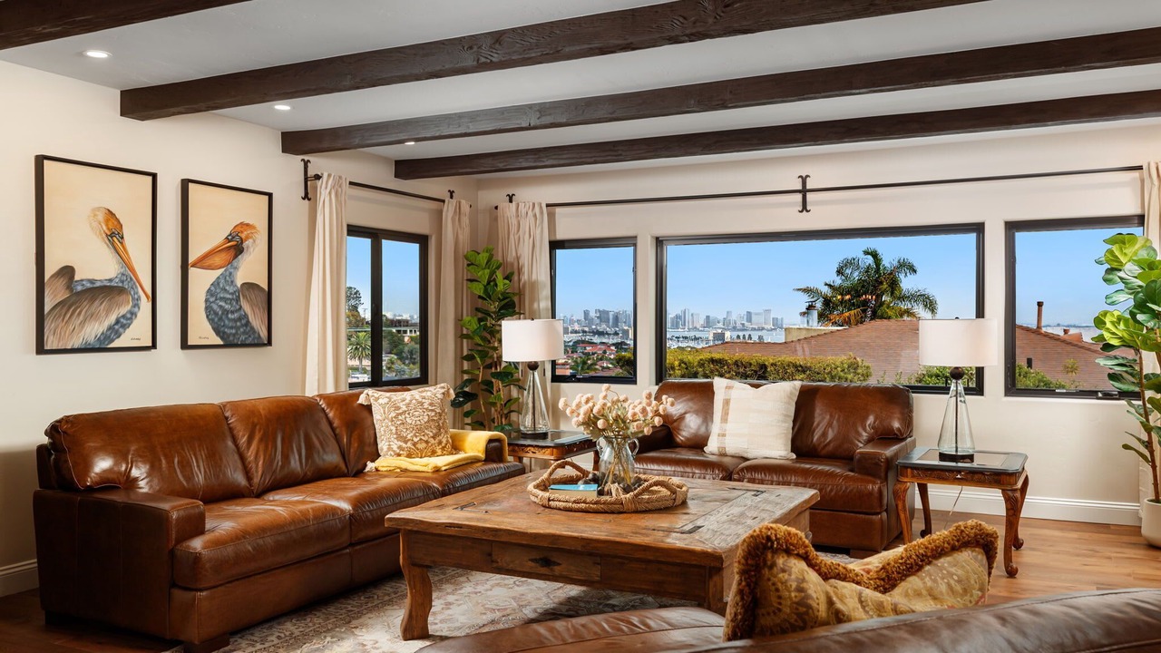 Photo of Livingroom in Roseville - Fleet Ridge