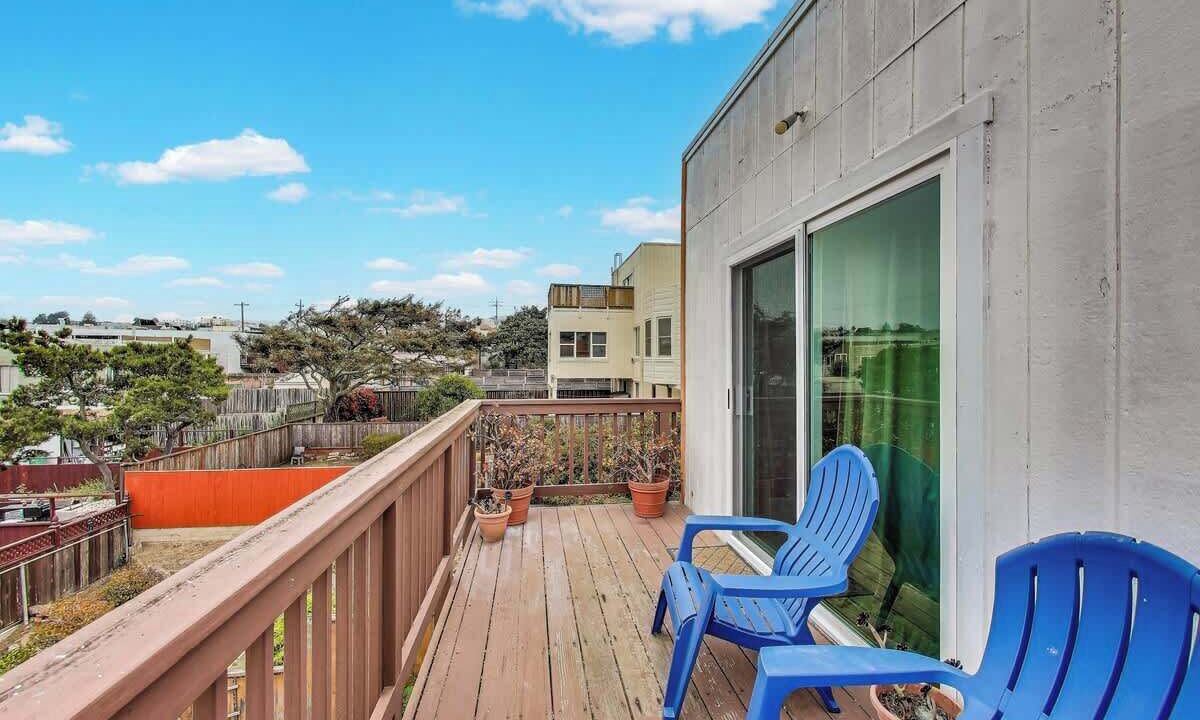 Photo of Patio Balcony in Outer Richmond