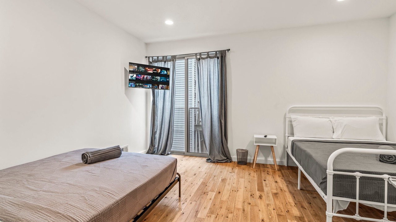 Photo of Bedroom in Poplar