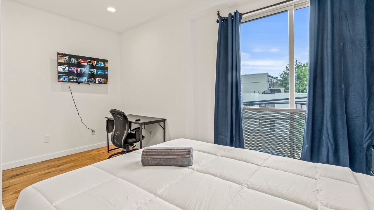 Photo of Bedroom in Poplar