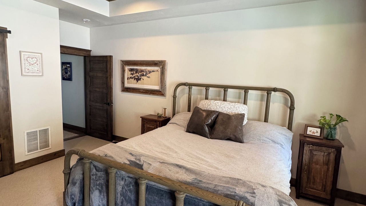 Photo of Bedroom in Gardiner